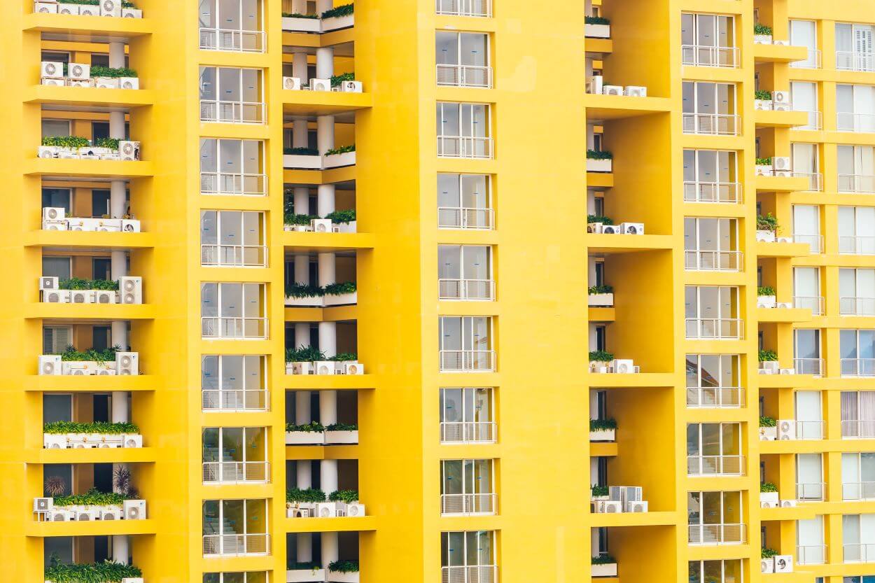 Milhares de casas prometidas pelo PRR em risco por concursos desertos