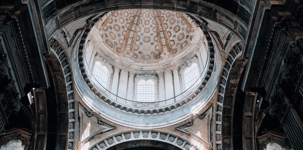 Quais os museus e monumentos gratuitos aos domingos e feriados?