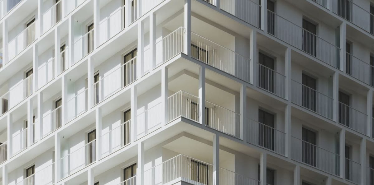 Habitação acessível: Montenegro anuncia linha de crédito de 1.300 ME