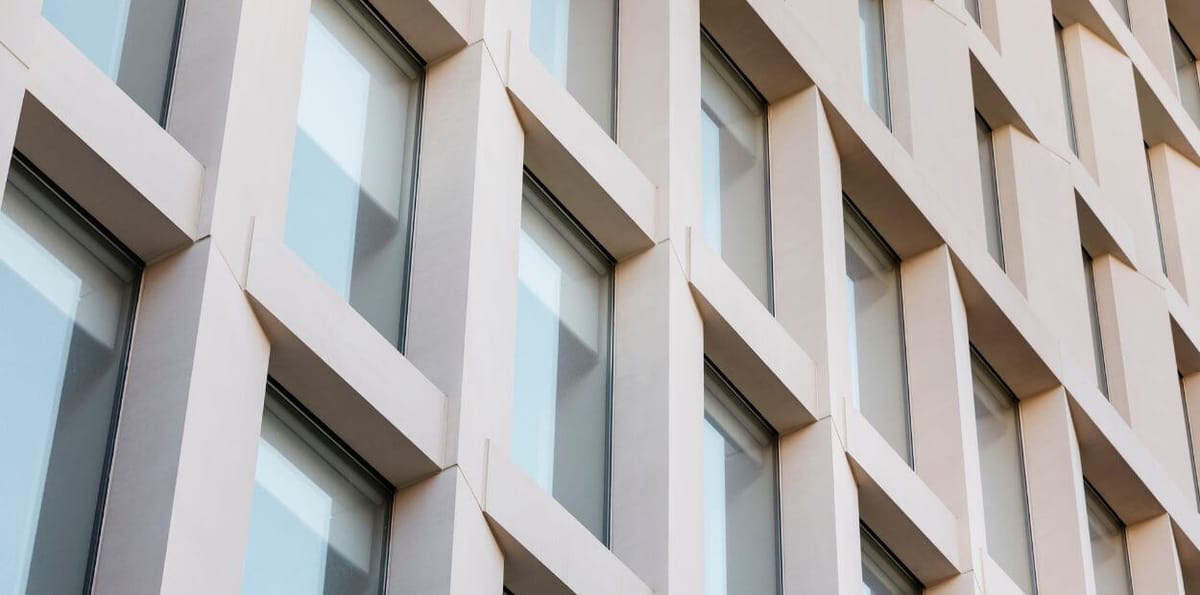 Edifícios licenciados para obras crescem 4,3% no 2.º trimestre