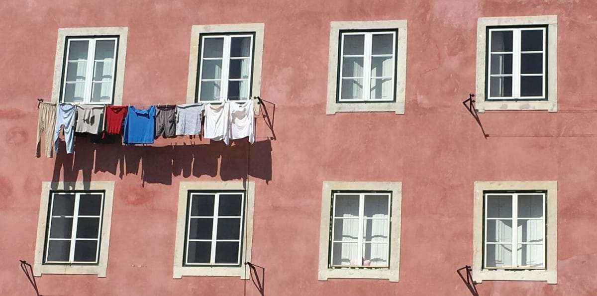 Milhares continuam sem receber o apoio extraordinário à renda