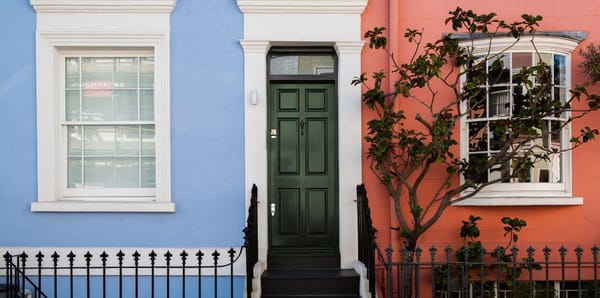 Bruxelas prepara Plano Europeu para Habitação Acessível e promete novas regras para o AL