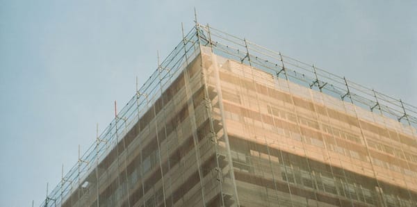 Governo admite clarificar regras do IVA da construção