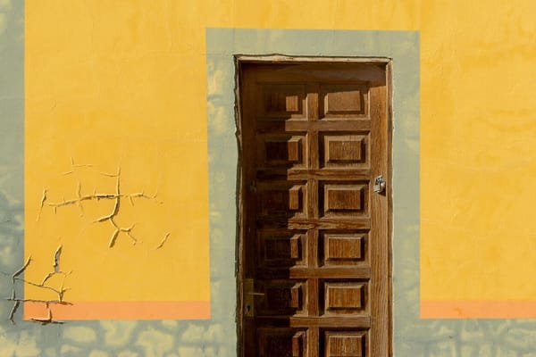 Porta 65 “é prioritário” mas deixa milhares de inquilinos de fora