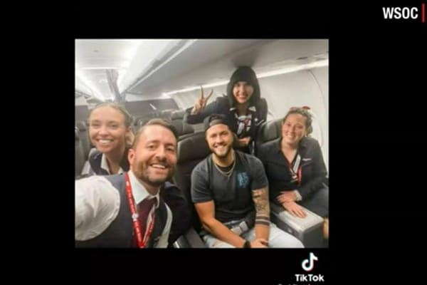 Agente imobiliário foi o único passageiro em voo comercial depois de 18 horas de adiamentos