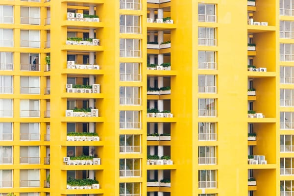 Costa admite que não vai cumprir meta de 26 mil casas nos 50 anos do 25 de Abril